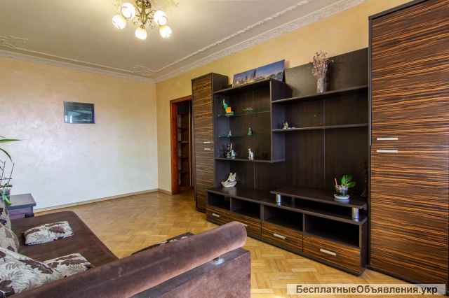 2-кімнатну квартиру у висотному будинку на Черемушках Одеса