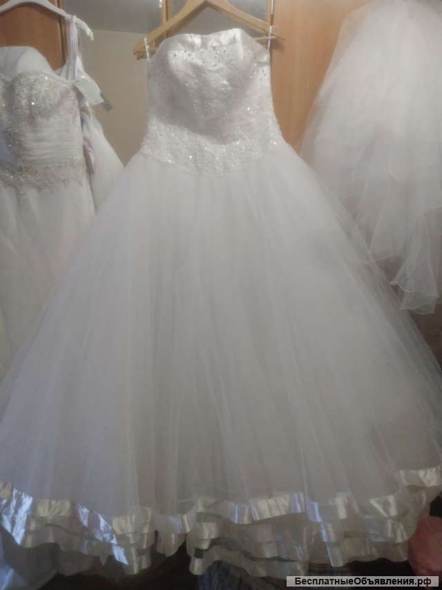 Свадебные платья
