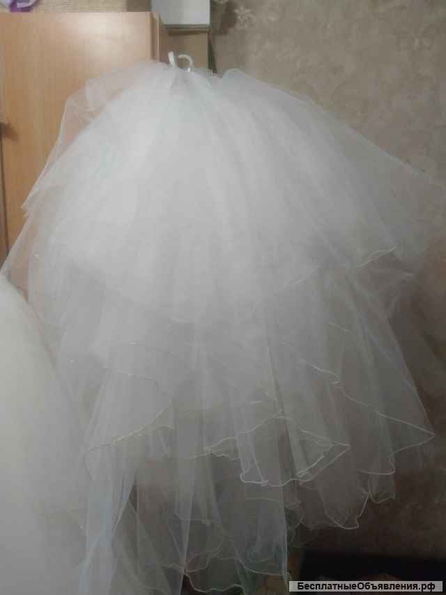 Свадебные платья