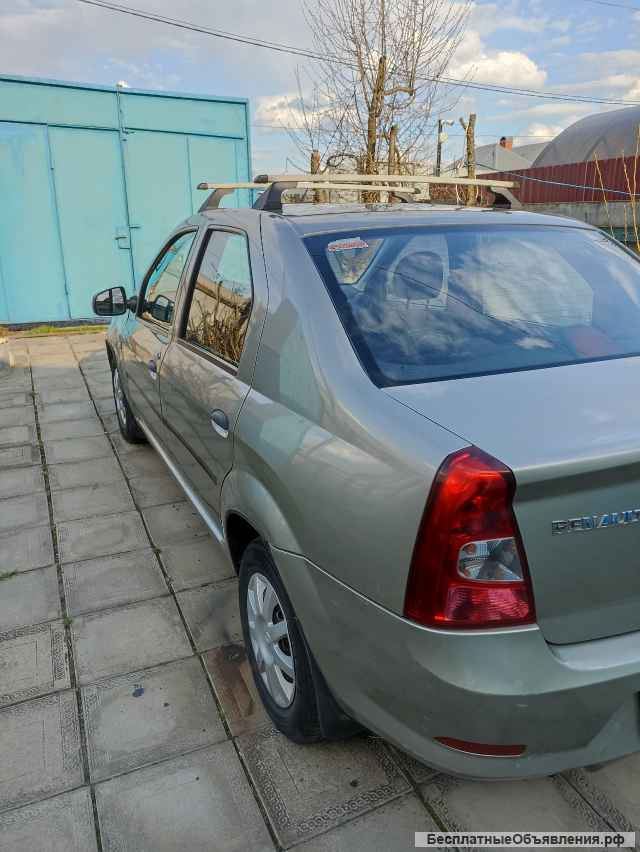 Автомобиль Рено Логан