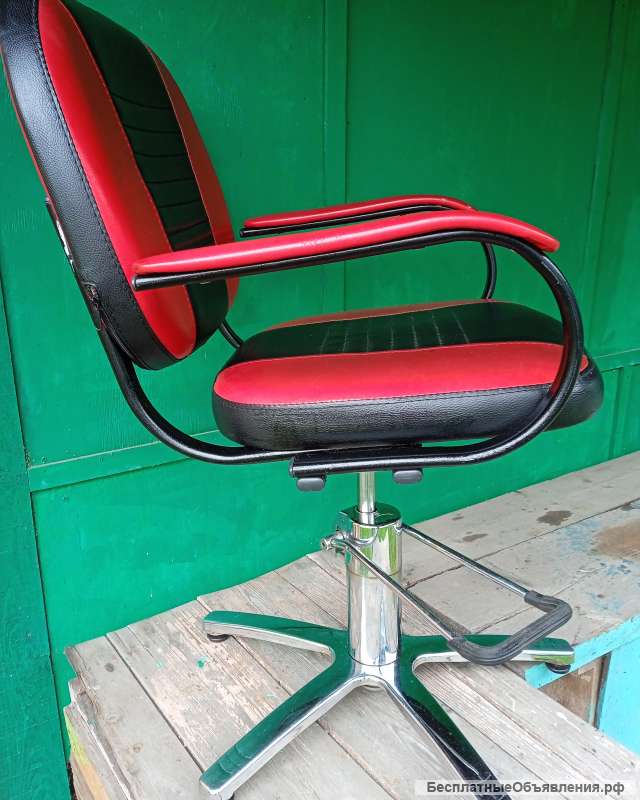 Кресло парикмахерское