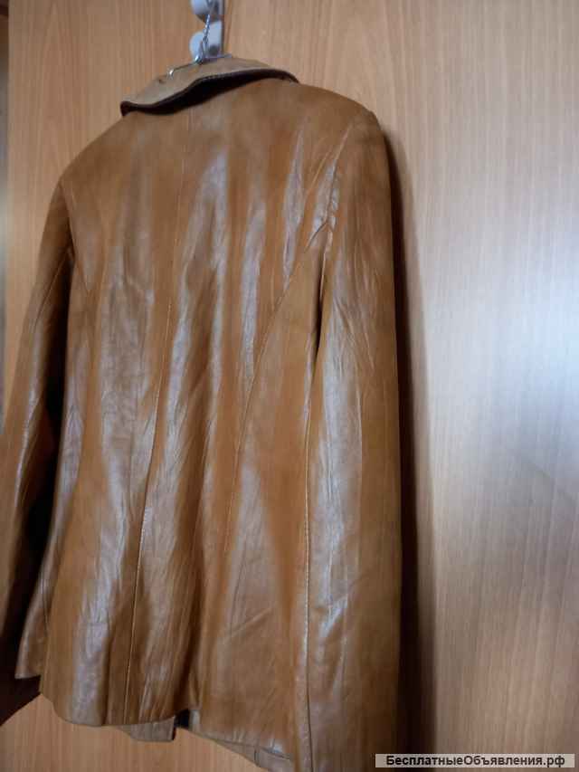 Куртки женские 44 46 р