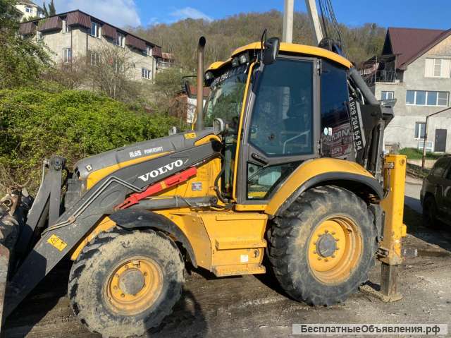 Услуги экскаватора-погрузчика Volvo