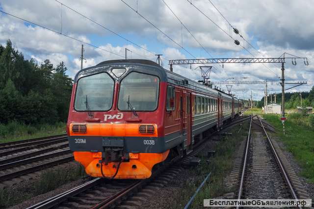 Помощник машиниста электропоезда ОАО "РЖД"
