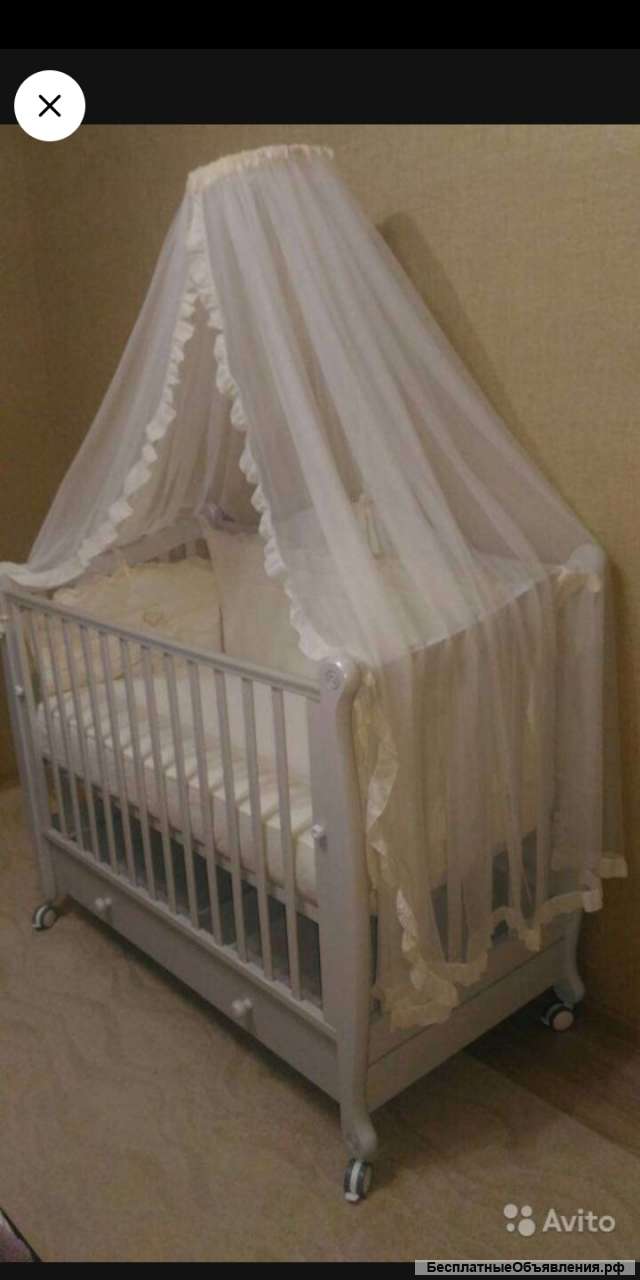 Детская кроватка