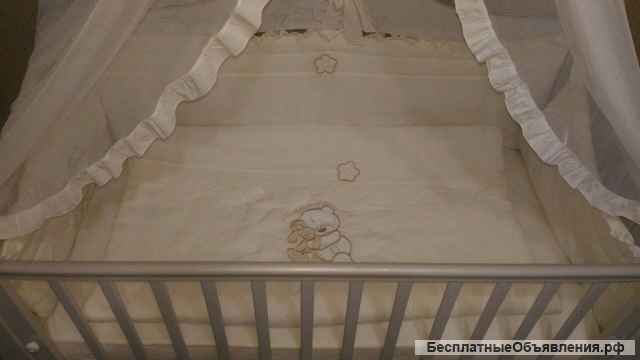 Детская кроватка
