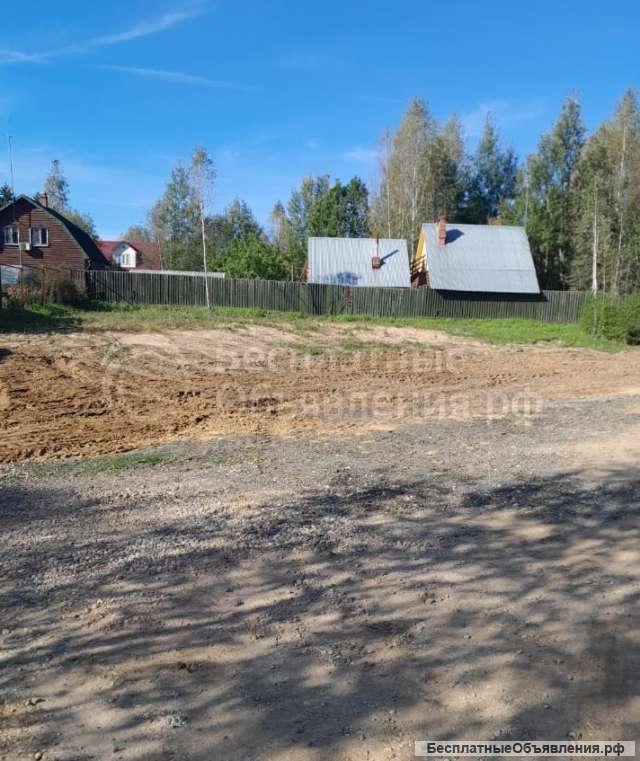 Участок 6 соток рядом с лесом и рекой