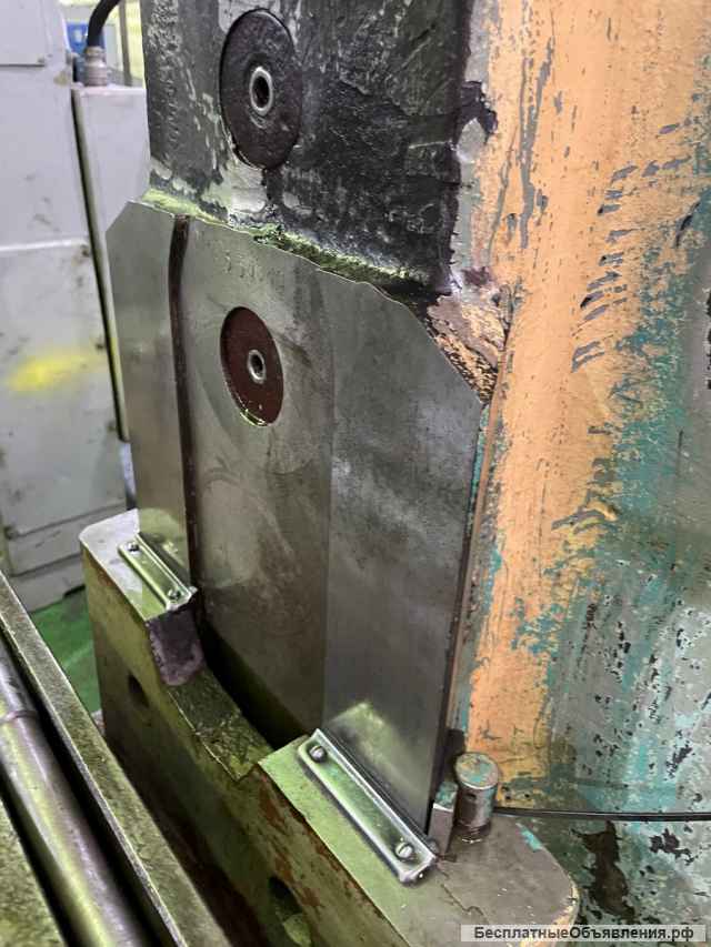 Вертикальный фрезерный станок 6Р12-2