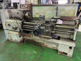 Токарный Винторезный станок 1к62д-2. РМЦ 1000 мм
