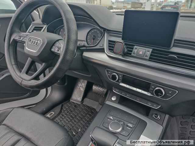 Автомобиль Ауди q 5