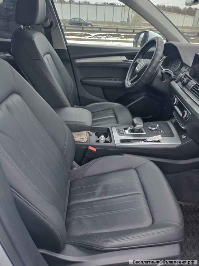 Автомобиль Ауди q 5