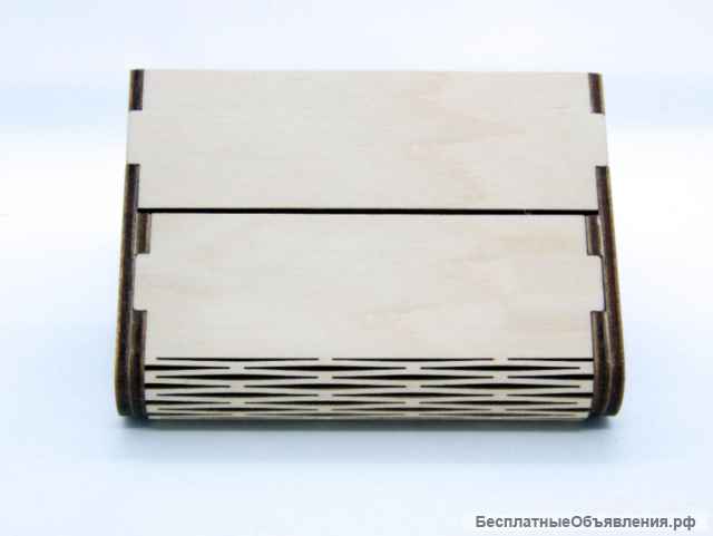 Визитница из натурального дерева - отличный корпоративный сувенир