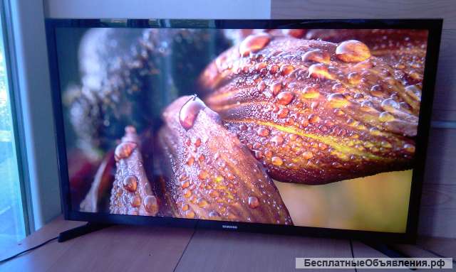 Телевизор SAMSUNG UE32M4000