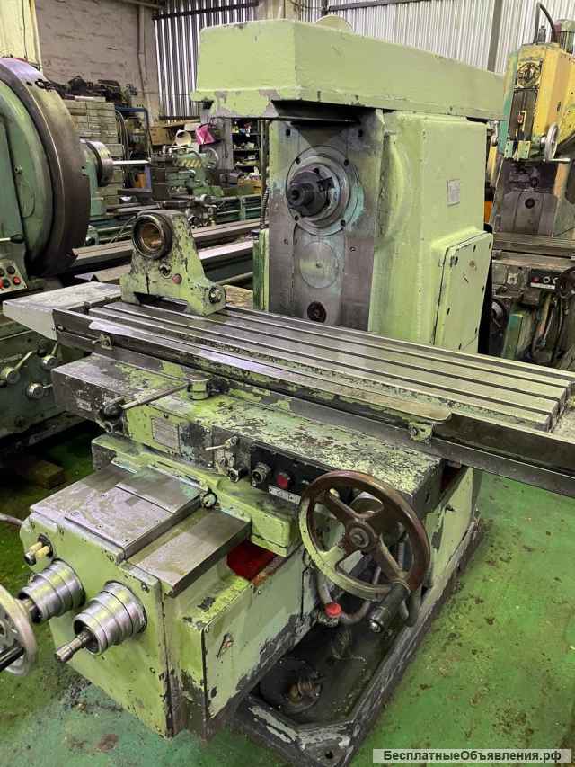 Горизонтально-фрезерный станок 6р82