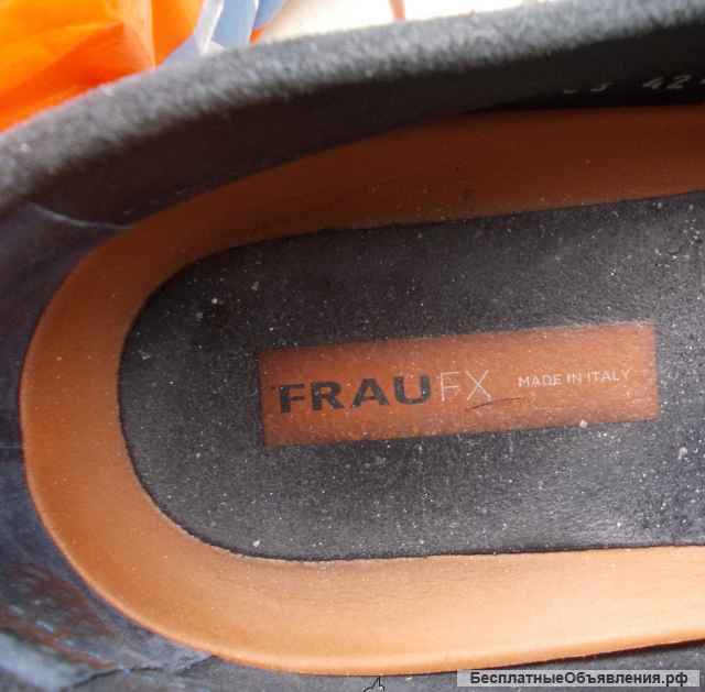 Обувь муж. Мокасины 42 FRAU