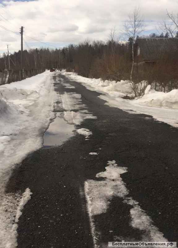 Кирпичный дом на 5, 7 сотках. Рядом лес. Недалеко река, ж/д станция