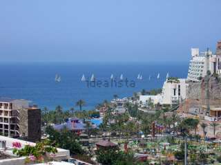 Хорошая квартира с двумя большими террасами с видом на море