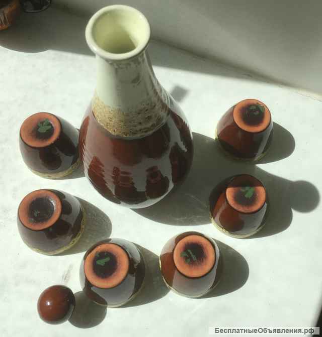 Набор винтажный: штоф со стопками (керамика)