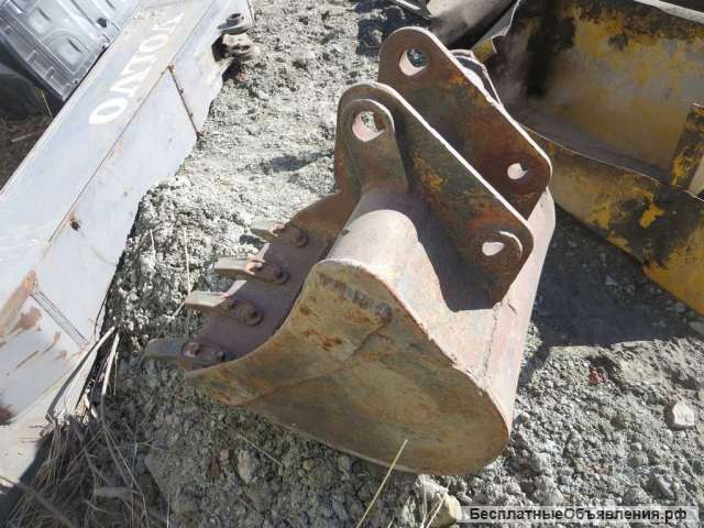 Оригинальный ковш JCB 0,3 м3, новые зубья