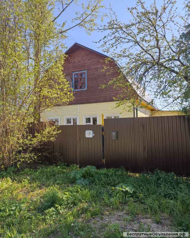 Дом 80 м2, / все коммуникации, газ /, на 12 сотках в д. Лихачёво. Пмж. Рядом магазин, остановка, лес