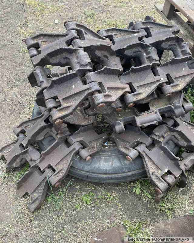 Траки гусеницы для гусеничных тракторов Т - 150, Дт-75, Дт-74, и пальцы трака