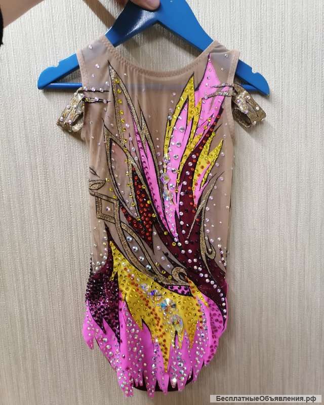 Бордовый купальник для художественной гимнастики