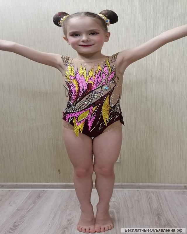 Бордовый купальник для художественной гимнастики