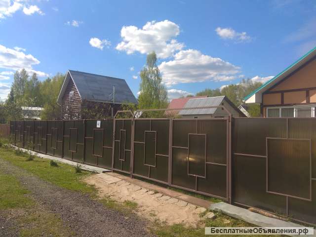 Земельный участок площадью 650 кв. м и садовый дом 64,5 кв.м