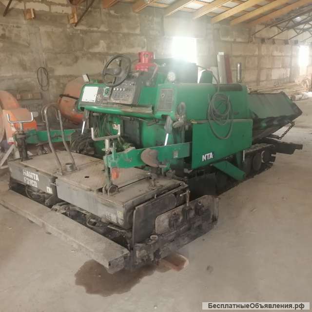 Асфальтоукладчик Hanta F31CD