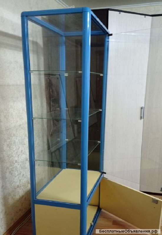 Стеклянная витрина стеллаж