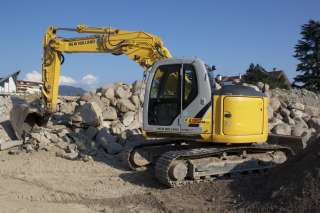 Сдается в аренду гусеничный экскаватор New Holland E135B