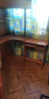 Детская кровать-чердак со столом и шкафом