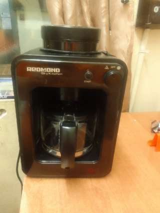 Кофеварка REDMOND