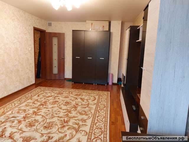 2-комн кв-ру Лихачевское ш 1а