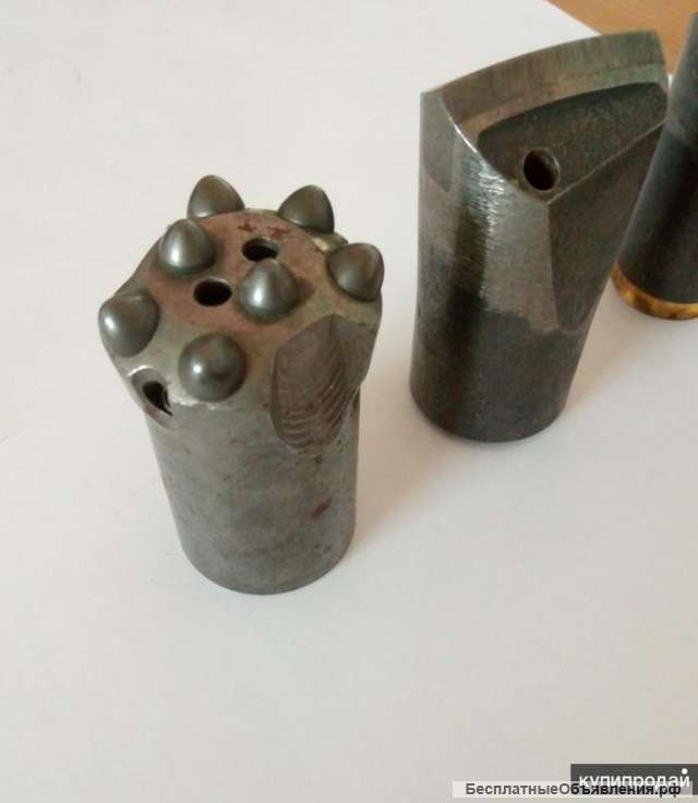 Резцы ГНБ, Буровые коронки