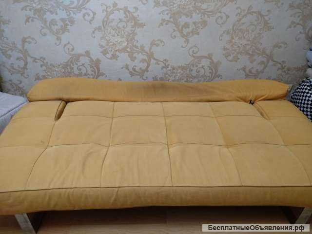 Диван