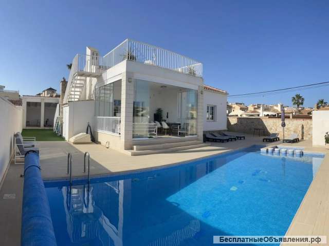 Потрясающая и элитная вилла с четырьмя спальнями