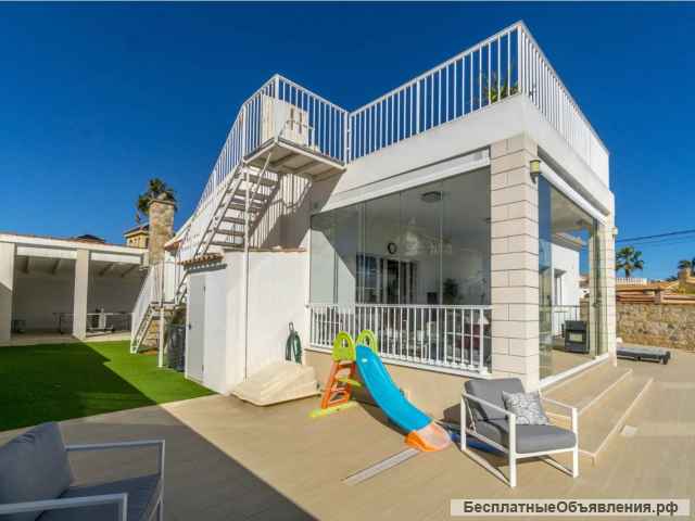 Потрясающая и элитная вилла с четырьмя спальнями