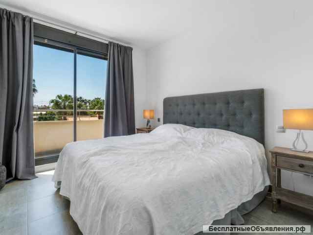 Потрясающая современная резиденция с частным бассе