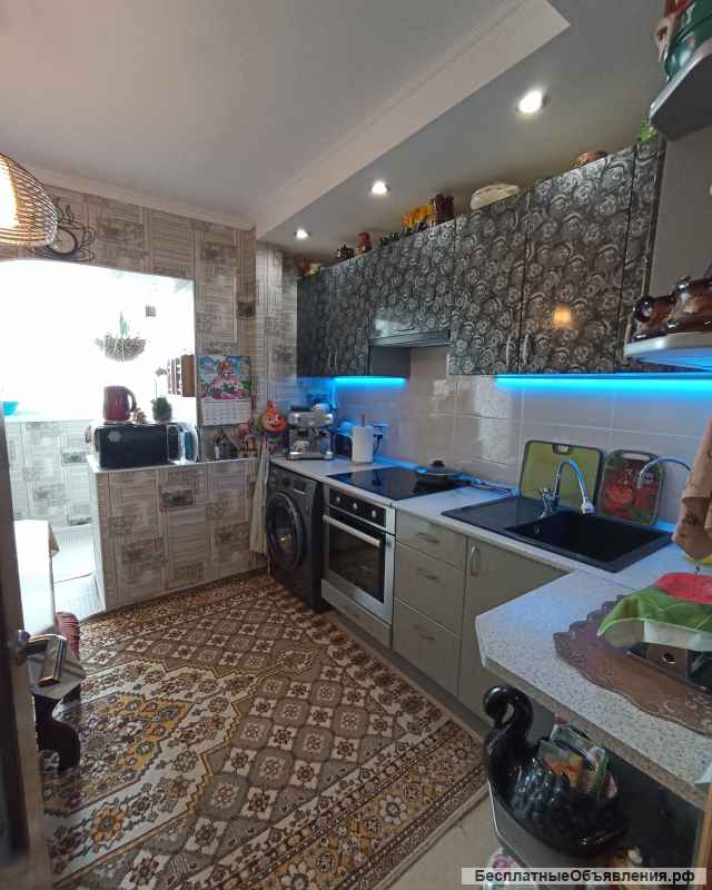 В продаже квартира из 3х комнат, юз район