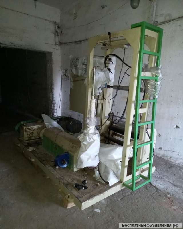 Пакетоделательная машина, Экструдер