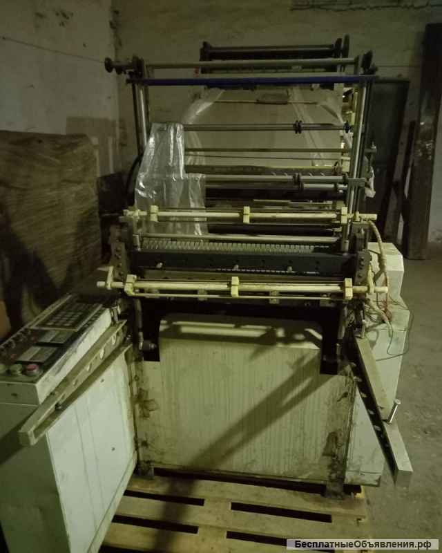 Пакетоделательная машина, Экструдер