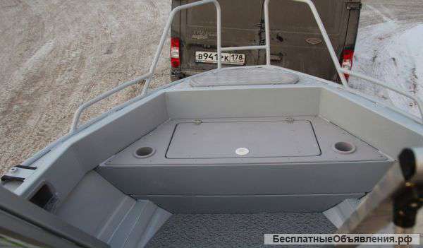 Лодку (катер) Berkut M-DC