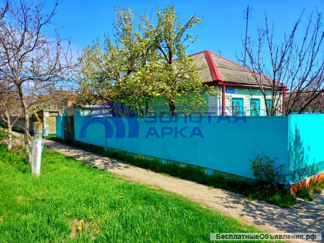 Уютный небольшой дом в центре ст. Полтавская.