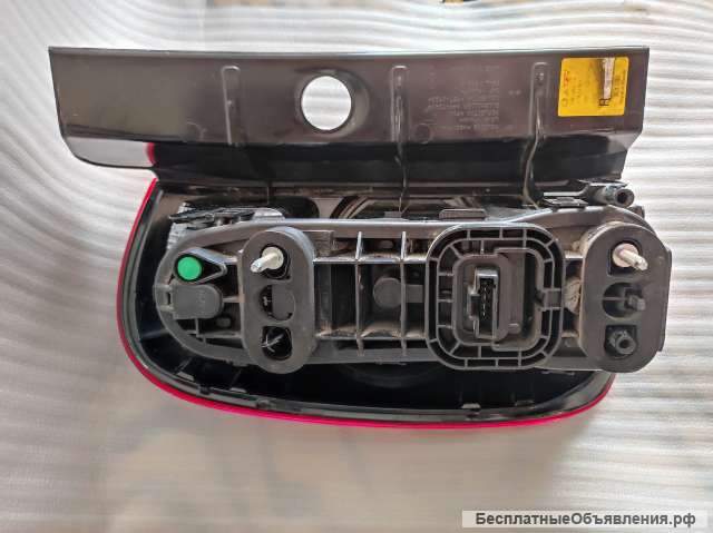 Фонарь задний правый Renault Duster б/у оригинал