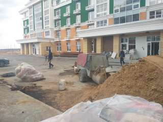 Полусухая стяжка пола за 1день. Механизированный способ.