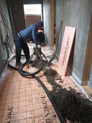 Полусухая стяжка пола за 1день. Механизированный способ. Под ключ