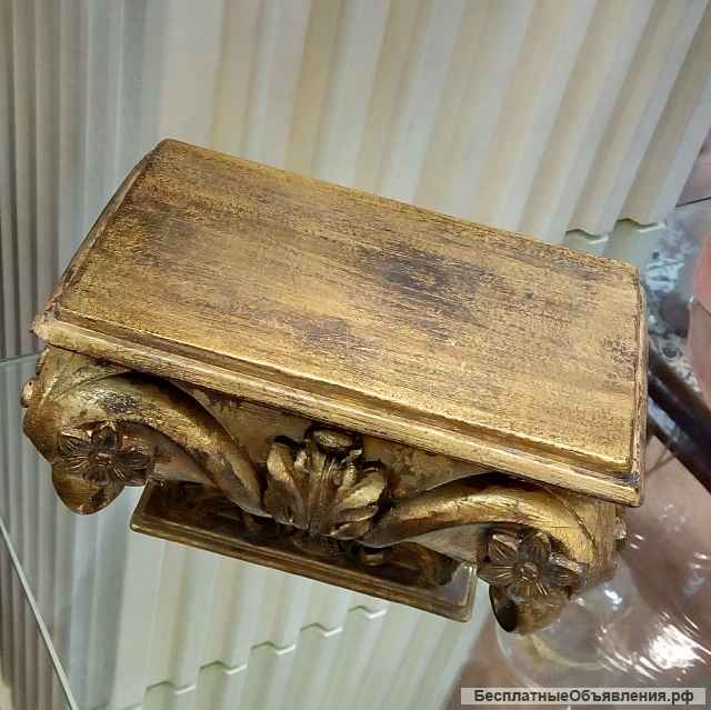 Полка консольная