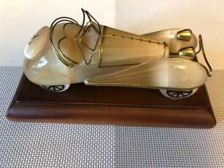 Сувенирное изделие "Автомобиль Кабриолет" из натурального камня Селенит