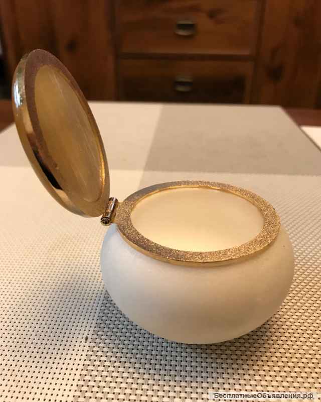 Шкатулка "Лопухина" из натурального камня Селенит